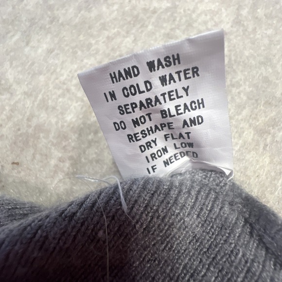 Siren Lily Womens‎ Grey Sweater with Silver and Black Rhinestones Size 3X - Picture 9 of 10